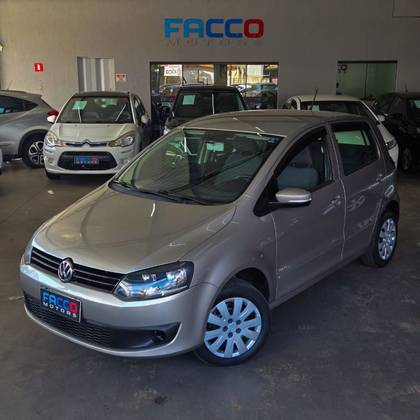VOLKSWAGEN FOX 1.0 MI TREND 8V FLEX 4P MANUAL VOLKSWAGEN FOX 1.0 MI TREND 8V FLEX 4P MANUAL